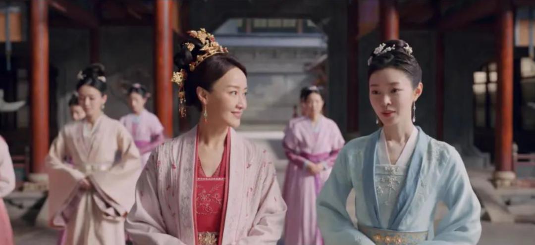 白敬亭宋轶他俩是真情侣吗,白敬亭宋轶真情侣演绎甜剧