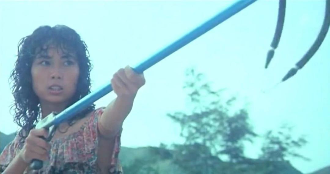 24岁夺得影后生孩子却被老公抛弃,24岁斩获影后但生活却不尽如人意