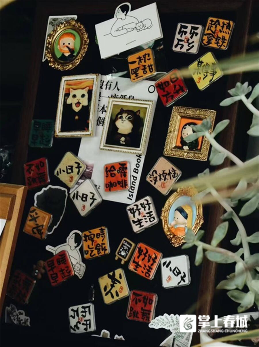 咖味昆明丨来昆明老街大树下喝一杯暖暖的咖啡吧