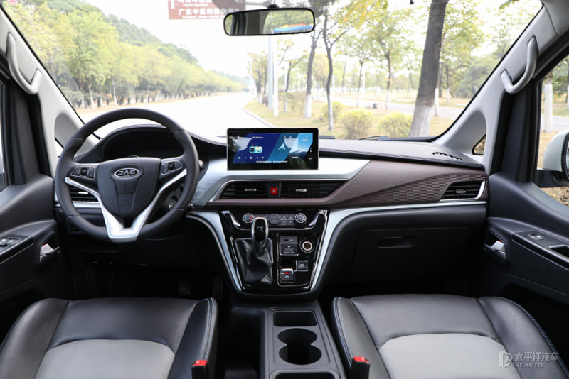 10万左右大空间mpv,10多万空间最大的mpv混动