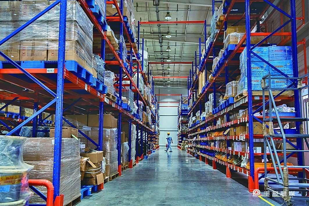 鏂板尯鍙戝睍绾疄,濂嬪姏璋卞啓鏂板尯楂樿川閲忓彂灞曟柊绡囩珷