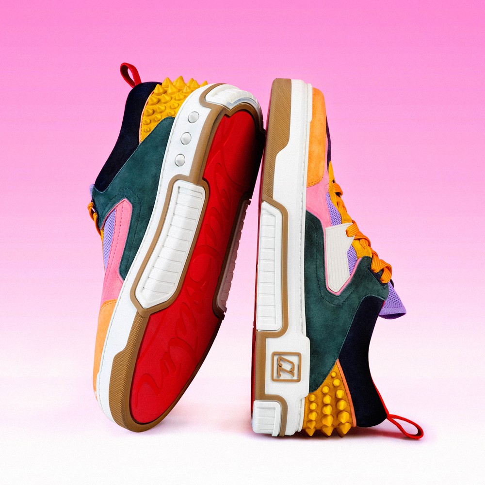 明星都在穿的CL「红底鞋」！居然是这种脚感！