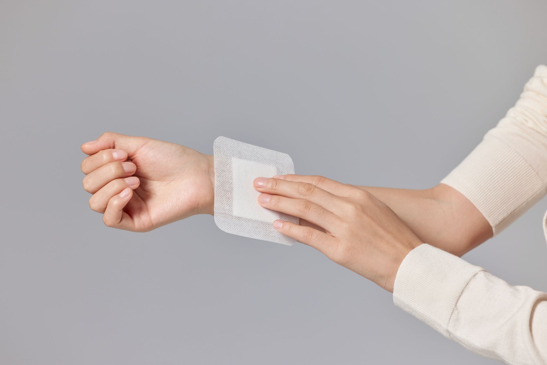 膏药不能贴很久,膏药不能连续贴